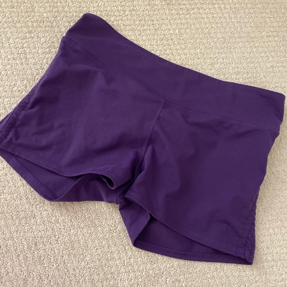 FABLETICS ATHLETIC SHORTS